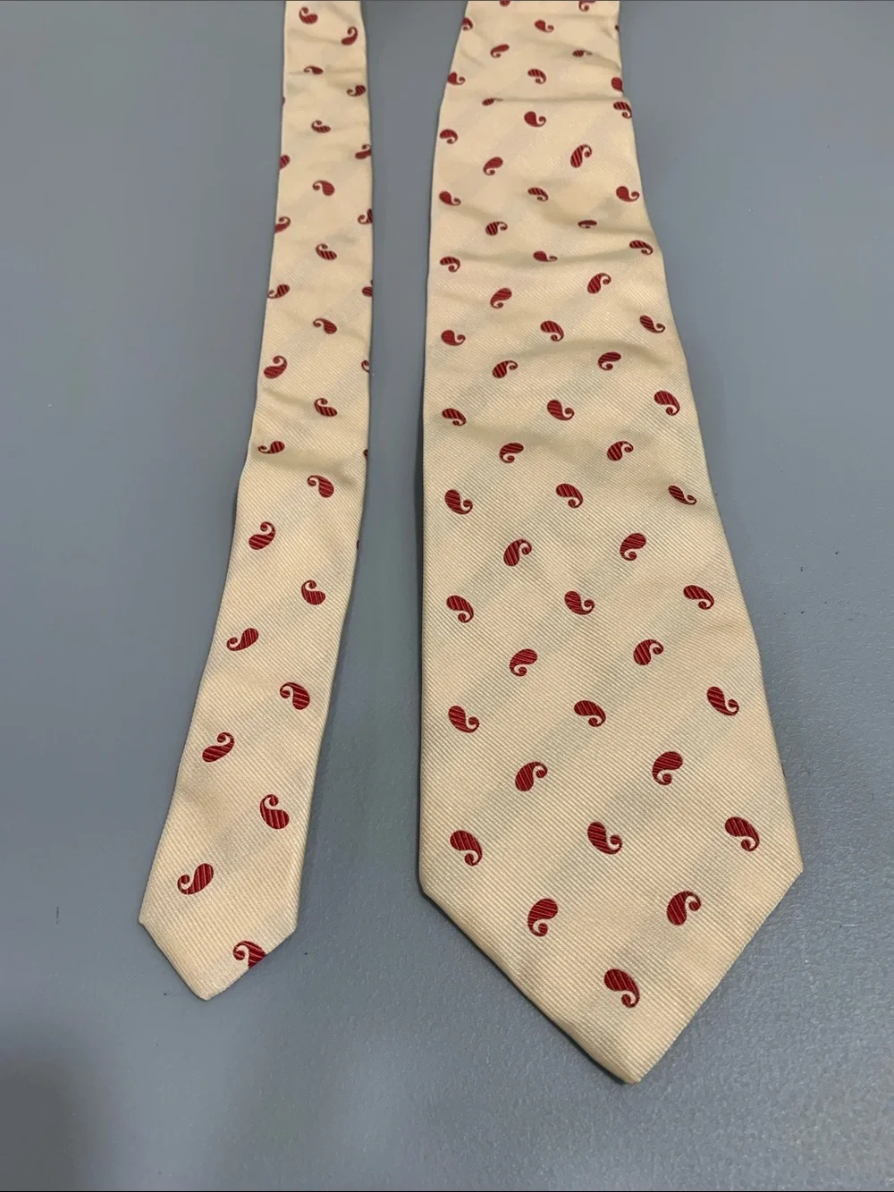 NEW WITH TAGS Banana Republic Men's Beige Paisley Silk Tie $68